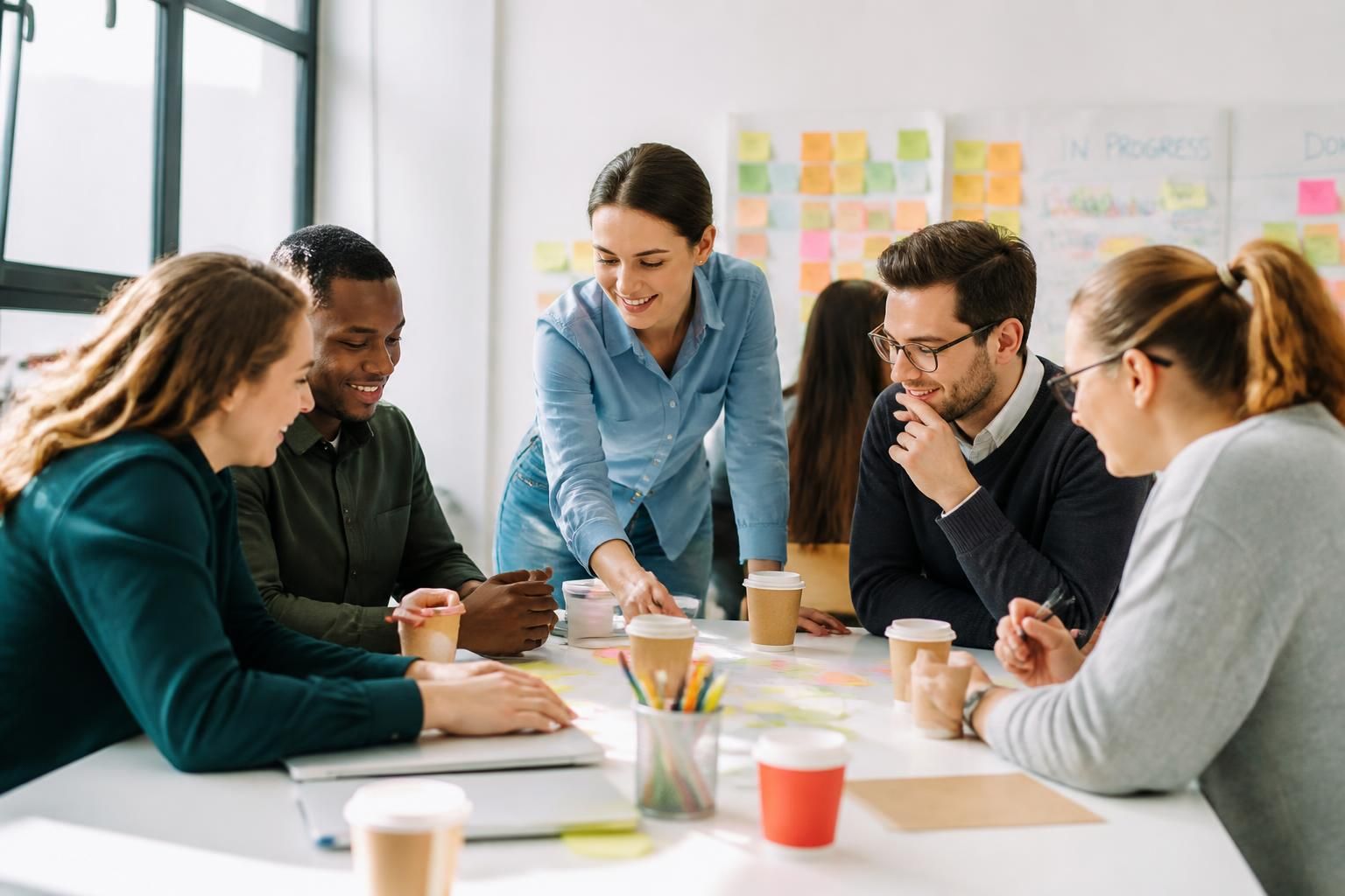 découvrez comment le team building favorise la cohésion et améliore la collaboration au sein de votre équipe grâce à des techniques efficaces et l'art du travail en groupe.